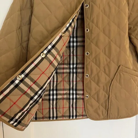 Like New! Quilted Barn Jacket with Corduroy Collar and Plaid Lining | Size XS-S - Picture 4 of 10
